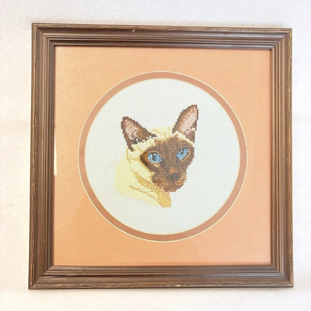 Vintage Siamese Cat Cross Stitch Framed Gallery Wall Art Blue Eyes‎ 11.5x11.5